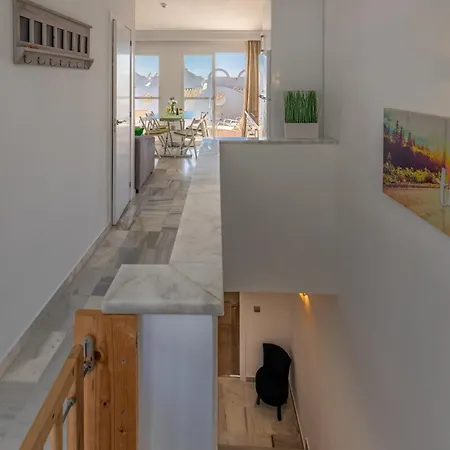 Sunny 2br In With 3 Pools, Restaurant, Gym And Playground 마르베야