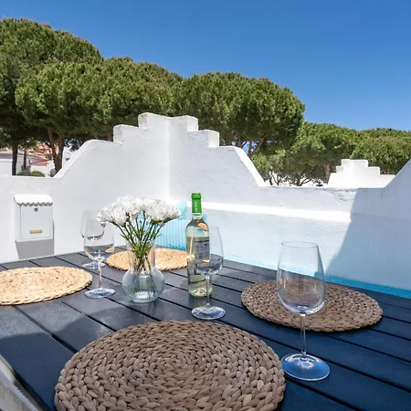 Sunny 2br In With 3 Pools, Restaurant, Gym And Playground *