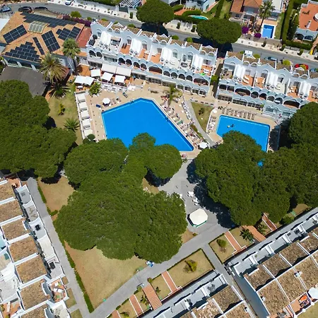 아파트 Sunny 2br In With 3 Pools, Restaurant, Gym And Playground 마르베야