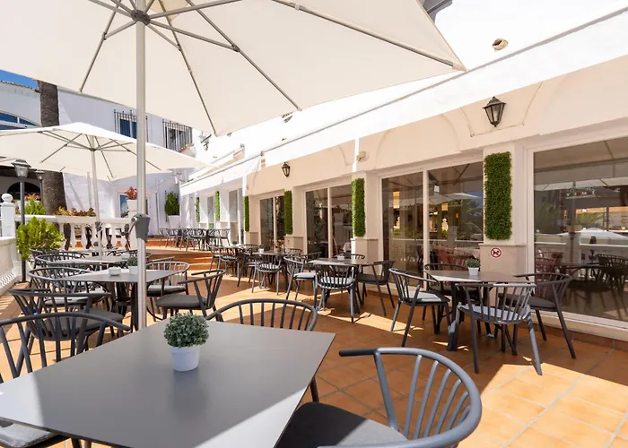 Sunny 2br In With 3 Pools, Restaurant, Gym And Playground Apartmán Marbella