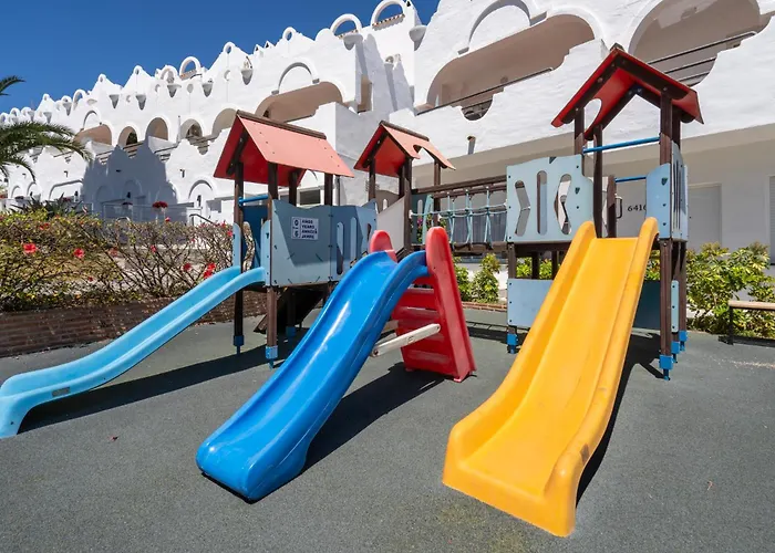 Sunny 2br In With 3 Pools, Restaurant, Gym And Playground Marbella