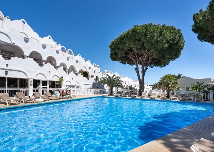 Sunny 2br In With 3 Pools, Restaurant, Gym And Playground Appartement