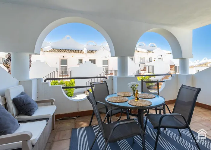 Sunny 2br In With 3 Pools, Restaurant, Gym And Playground *