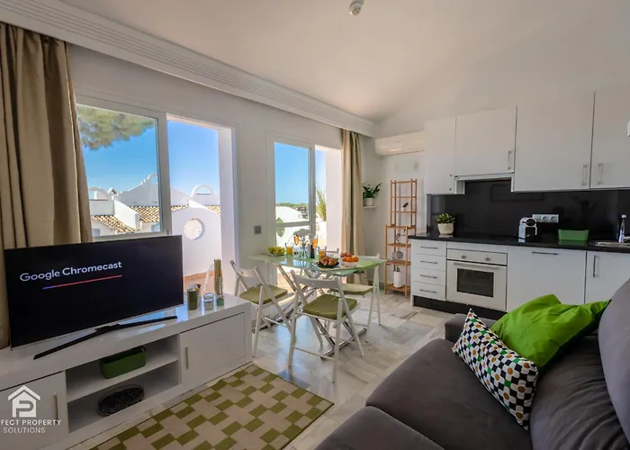 Sunny 2br In With 3 Pools, Restaurant, Gym And Playground Appartement