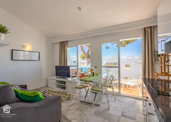 Sunny 2br In With 3 Pools, Restaurant, Gym And Playground *